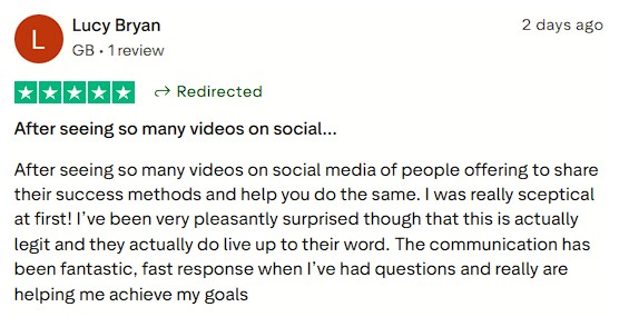 Smartphone_Freedom_Lifestyle_Review_932 Experiencing real support, fast communication, and genuine progress toward their goals.